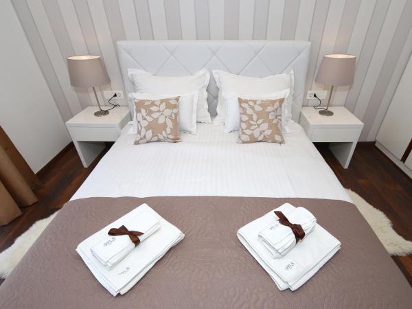 Lipotica Luxury Accommodation : photo 5 de la chambre chambre double deluxe avec balcon - vue sur mer