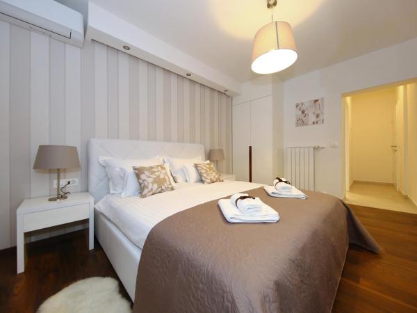 Lipotica Luxury Accommodation : photo 3 de la chambre chambre double deluxe avec balcon - vue sur mer