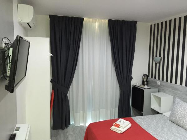 Hostal Madrid Sol : photo 1 de la chambre chambre double - 2 lits