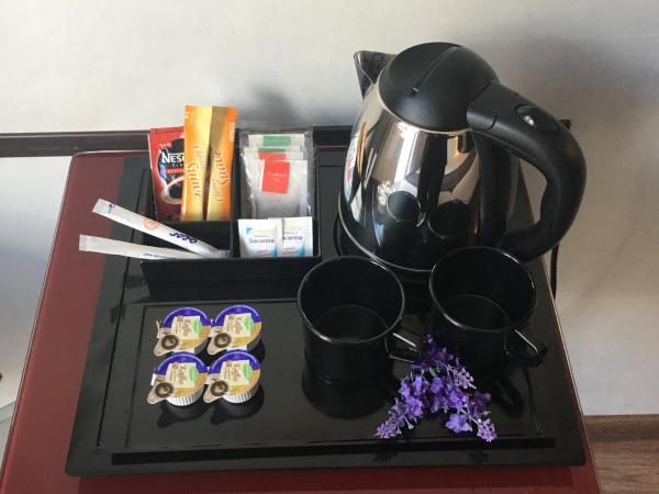 SM Hotel Teatre Auditori : photo 8 de la chambre chambre double ou lits jumeaux