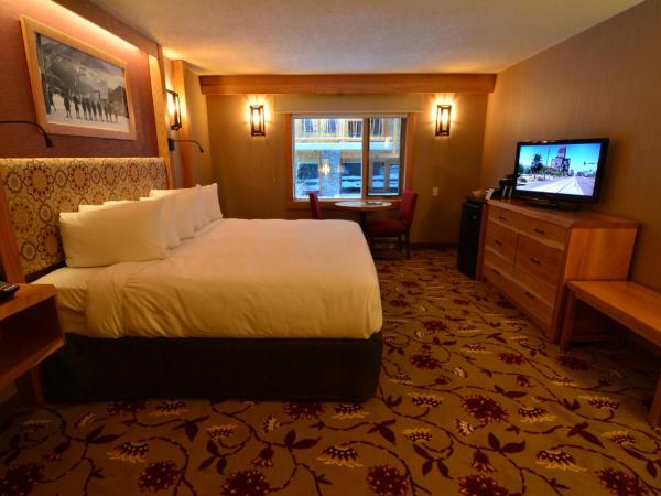 Banff Ptarmigan Inn : photo 5 de la chambre chambre lit king-size supérieure