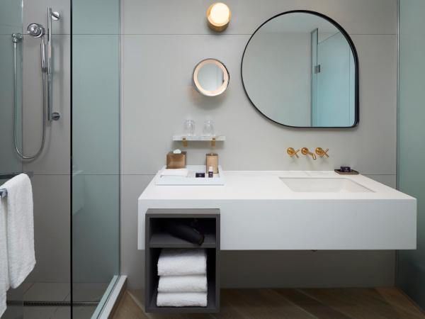 Andaz Ottawa Byward Market-a concept by Hyatt : photo 2 de la chambre chambre lit king-size