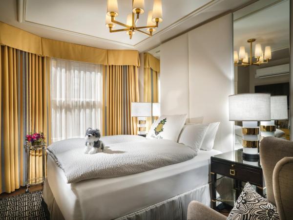 Staypineapple, An Elegant Hotel, Union Square : photo 1 de la chambre chambre lit queen-size 
