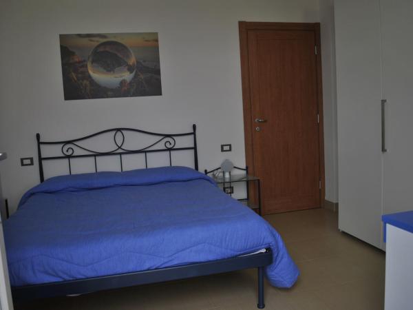 La Finestra Sul Golfo : photo 2 de la chambre chambre double avec salle de bains privative extérieure