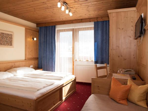 Pension Singer : photo 1 de la chambre chambre double avec balcon