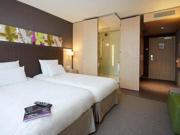 Mercure Valenciennes Centre : photo 1 de la chambre chambre lits jumeaux standard