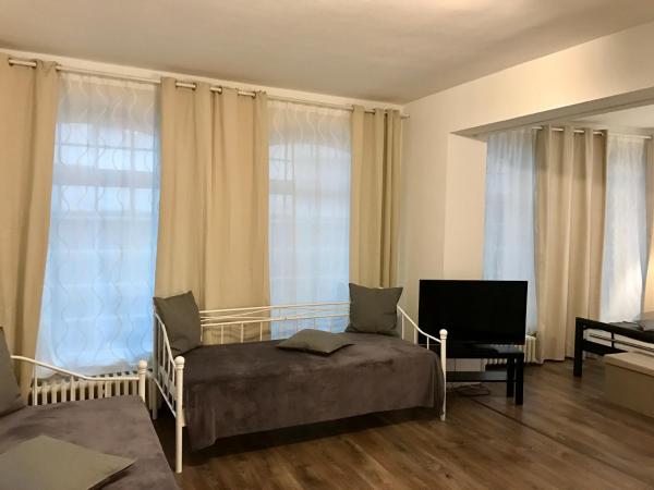 Altstadthotel Hayk am Rhein : photo 1 de la chambre studio supérieur avec lit king-size