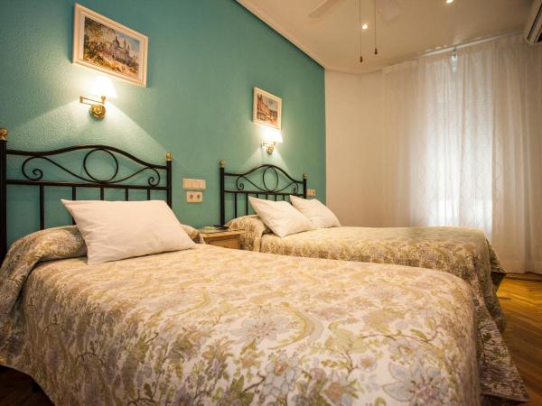 AVA Rooms : photo 3 de la chambre chambre familiale avec salle de bains privative