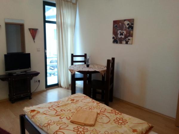 Internationales Gästehaus Leipzig : photo 1 de la chambre chambre double ou lits jumeaux avec salle de bains commune