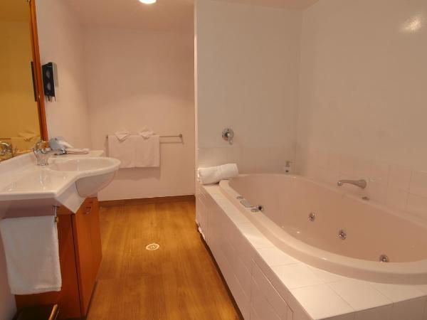 Country Glen Lodge : photo 4 de la chambre appartement 1 chambre avec baignoire spa