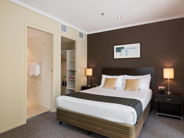 Quest River Park Central : photo 6 de la chambre appartement 3 chambres avec balcon