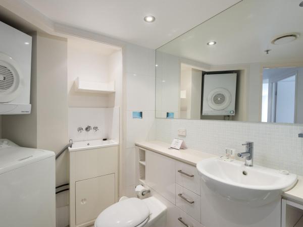 Quest River Park Central : photo 6 de la chambre studio avec balcon