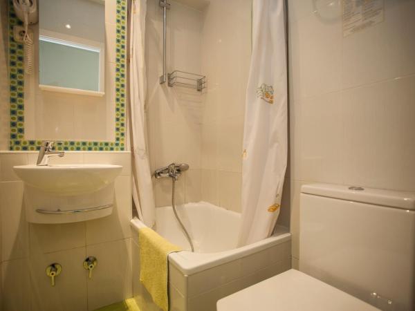 AVA Rooms : photo 2 de la chambre chambre simple avec salle de bains privative