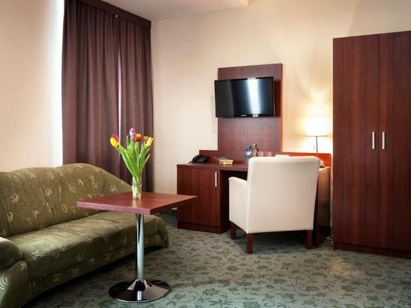 Hotel Młyn : photo 6 de la chambre chambre lits jumeaux