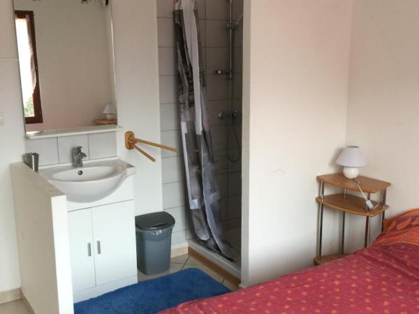 Bastide Ecurie Massilia : photo 3 de la chambre chambre double avec salle de bains privative