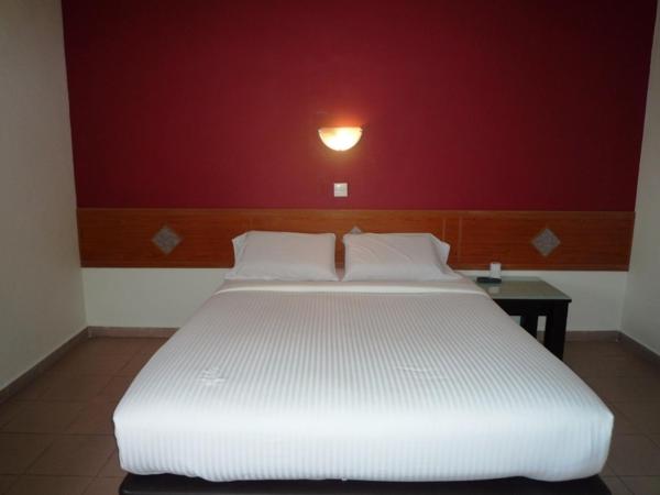 Lotus Hotel Johor Bahru : photo 3 de la chambre chambre standard lit queen-size