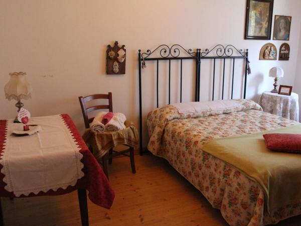 Agriturismo alle Torricelle : photo 8 de la chambre appartement 2 chambres avec salle de bains privative 