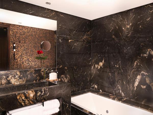 Claris Hotel & Spa GL, a Small Luxury Hotel of the World : photo 2 de la chambre suite junior (1-2 adultes)