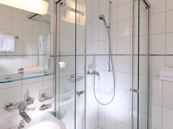 Hotel Beausite Budget : photo 4 de la chambre chambre lits jumeaux avec salle de bains commune