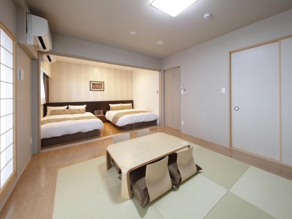 SARASA HOTEL Shinsaibashi : photo 2 de la chambre chambre lits jumeaux avec coin tatami - non-fumeurs