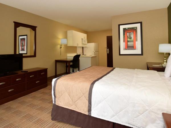 Extended Stay America Suites - Orlando - Orlando Theme Parks - Major Blvd : photo 8 de la chambre studio lit queen-size - accessible aux personnes à mobilité réduite/non-fumeurs
