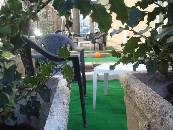 Green Bed Bergamo Guest House & Residence : photo 2 de la chambre chambre familiale avec douche 