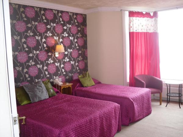 Tiffany's Hotel : photo 1 de la chambre chambre triple (2 adultes & 1 enfant)