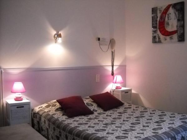 Hôtel du Commerce : photo 10 de la chambre chambre double