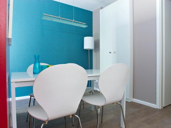 Apartmenthouse Berlin - Am Görlitzer Park : photo 2 de la chambre appartement supérieur