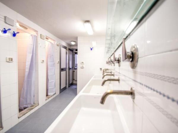 Hostel Santa Monaca : photo 1 de la chambre lit dans dortoir mixte de 10 lits