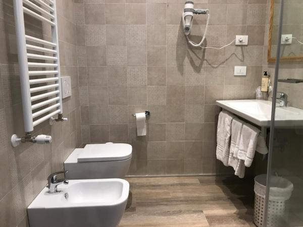 Hotel Bernina : photo 2 de la chambre chambre double supérieure