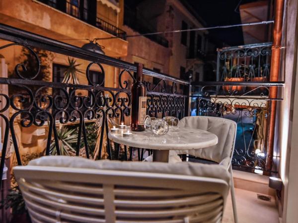 Consolato Boutique : photo 8 de la chambre superior suite with old town view and balcony