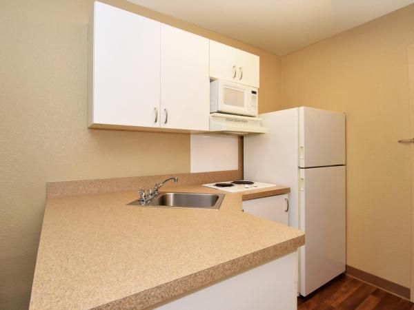 Extended Stay America Suites - Houston - Westchase - Richmond : photo 9 de la chambre studio lit king-size - non-fumeurs