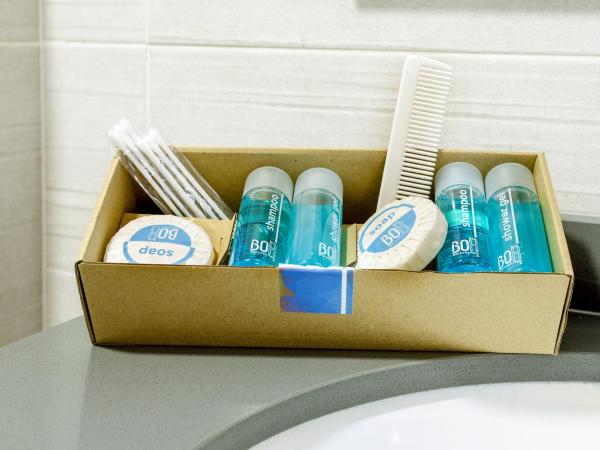 City Garden Bed and Breakfast : photo 7 de la chambre chambre quadruple avec salle de bains privative