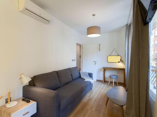 City Garden Bed and Breakfast : photo 3 de la chambre chambre quadruple avec salle de bains privative