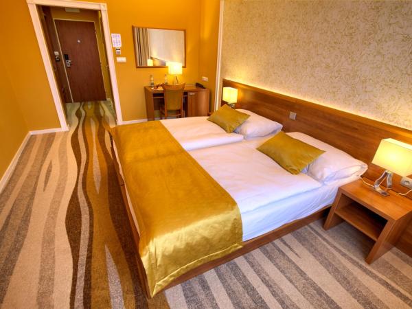 Avanti Hotel : photo 4 de la chambre chambre double ou lits jumeaux premium avec accès au centre relax public