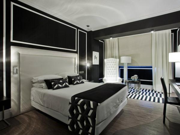 Hotel Tres Reyes Pamplona : photo 6 de la chambre chambre double ou lits jumeaux standard