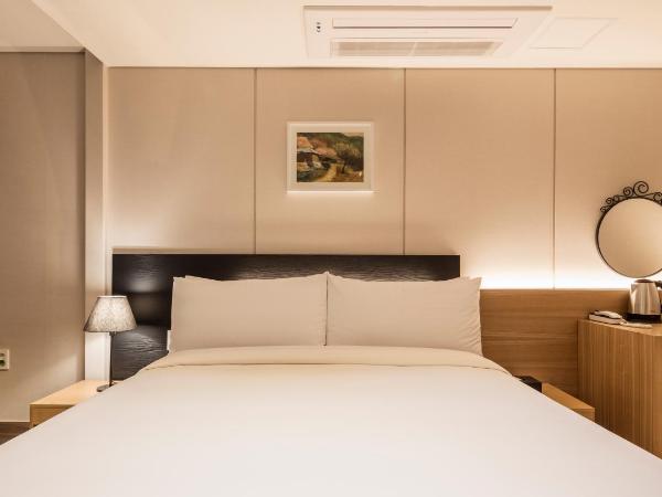 First Stay Hotel : photo 1 de la chambre chambre double standard