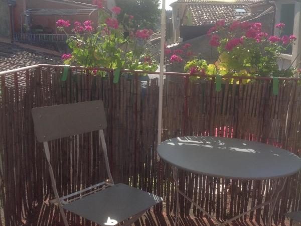 Le petit Figuier : photo 7 de la chambre chambre double deluxe avec balcon