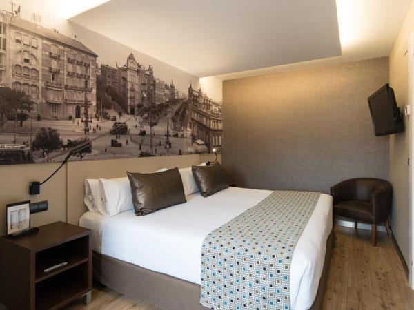 Catalonia Born : photo 1 de la chambre suite