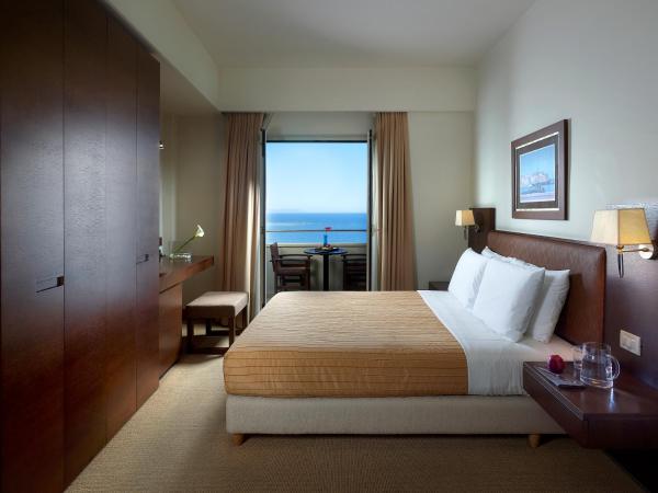 Irida Hotel : photo 4 de la chambre chambre double ou lits jumeaux - vue sur mer