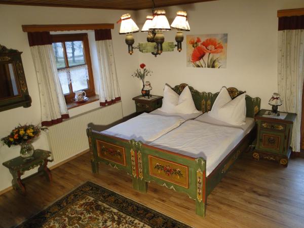 Gästehaus Steinerhof : photo 4 de la chambre chambre double avec balcon