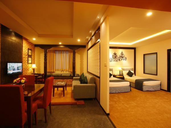 Royal Singi Hotel : photo 4 de la chambre suite familiale