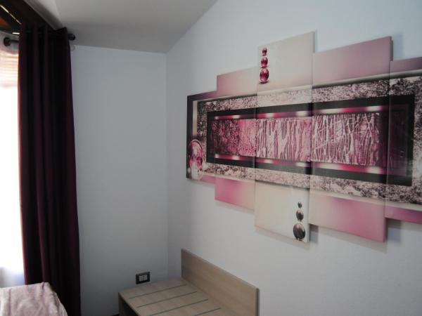 B&B Kenzia : photo 2 de la chambre chambre double ou lits jumeaux avec salle de bains privative