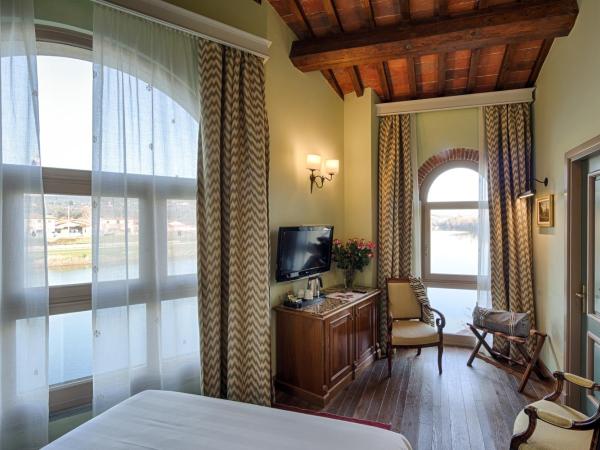 Hotel Mulino di Firenze - WorldHotels Crafted : photo 10 de la chambre chambre double supérieure - vue sur rivière
