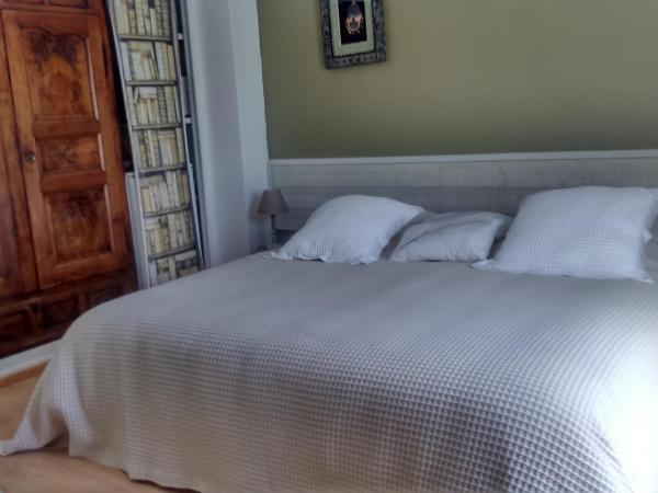 Chambres d'Hôtes de la Grone : photo 8 de la chambre chambre double avec balcon