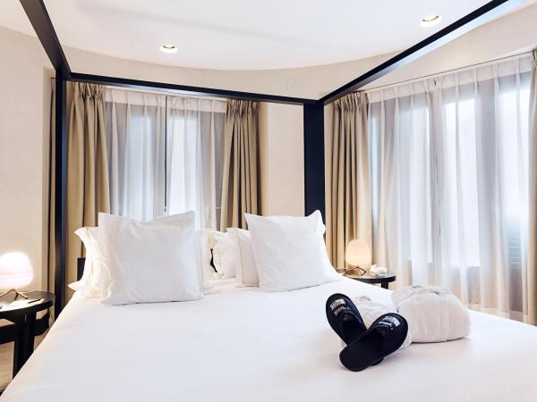 One Shot Luchana 22 : photo 6 de la chambre chambre double premium