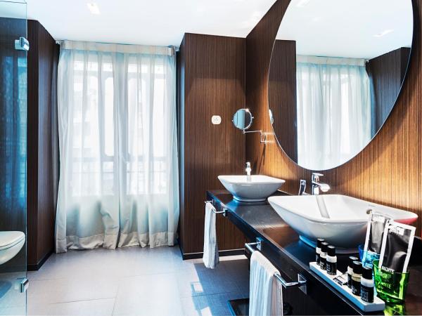 One Shot Luchana 22 : photo 8 de la chambre chambre double premium