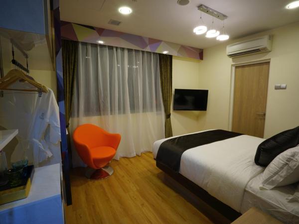 five6 Hotel Splendour : photo 7 de la chambre chambre supérieure lit queen-size