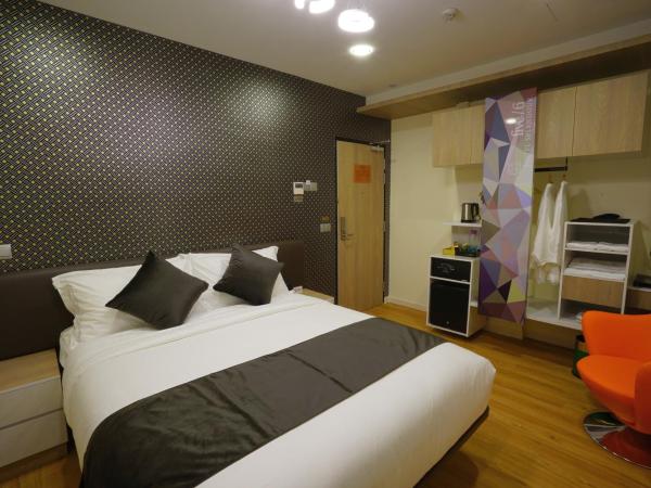 five6 Hotel Splendour : photo 5 de la chambre chambre supérieure lit queen-size